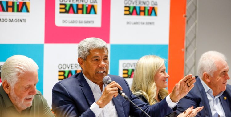 Governo da Bahia realiza balanço estratégico com secretários e parlamentares