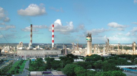 Indústria nacional avança 0,9% em fevereiro