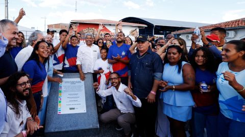 Jerônimo entrega escola de R$ 10 milhões e reforça educação integral em Nordestina