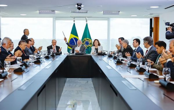 Lula anuncia investimento de R$ 20 bilhões para Minha Casa, Minha Vida