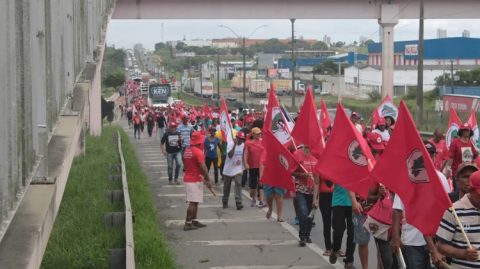 MST inicia marcha de 120 km entre Feira de Santana e Salvador
