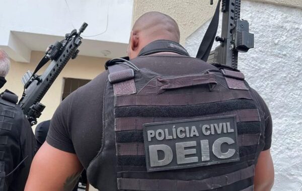 Operação na Bahia desarticula perfis falsos usados para ofender autoridades públicas