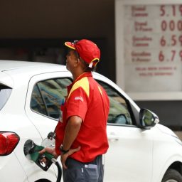 Refinaria de Mataripe reduz preços de gasolina e diesel na Bahia