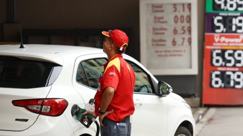 Refinaria de Mataripe reduz preços de gasolina e diesel na Bahia