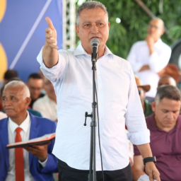Rui diz que Lula pegou ‘país em frangalhos’ e exalta avanços no Brasil e na Bahia