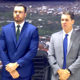 Sobrinho de Zé Cocá vira prefeito de Jequié após renúncia do tio para compor chapa de ACM Neto