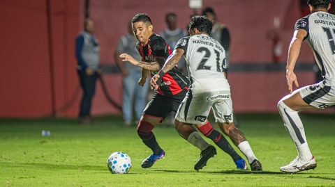 Vitória empata com o Corinthians no Barradão pelo Campeonato Brasileiro