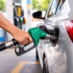 Acelen anuncia redução de até 6,9% no preço dos combustíveis na Bahia