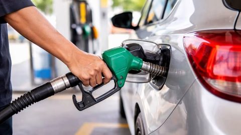 Governo federal anuncia medida para conter aumento do preço da gasolina e do diesel