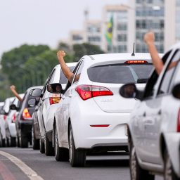 Governo vai lançar financiamento para motoristas de app e taxistas