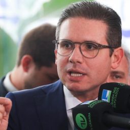Motta se pronuncia sobre instalação da CPI do Master após escândalo com Flávio Bolsonaro