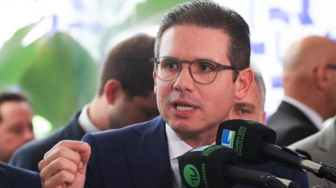 Motta se pronuncia sobre instalação da CPI do Master após escândalo com Flávio Bolsonaro