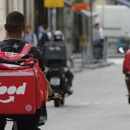 Nova lei em Salvador obriga Uber, iFood e 99 a terem SAC 24 horas