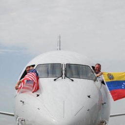 Retomada de voos marca nova fase nas relações entre EUA e Venezuela