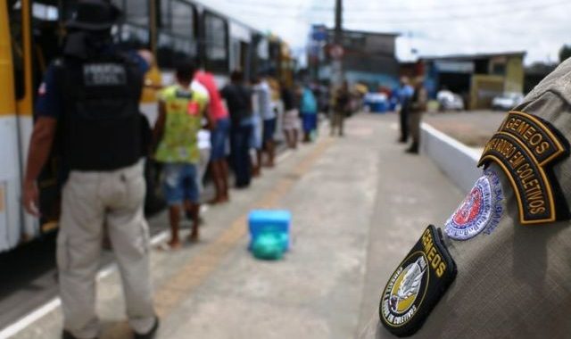 Roubos a ônibus na Bahia desabam 35% e março registra menor índice desde 2009